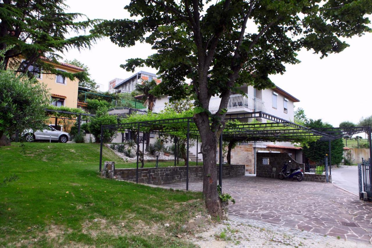 Villa Uma Izola Exterior foto